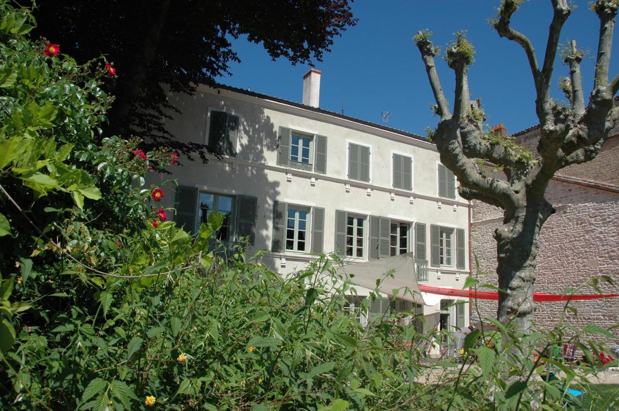 Le Clos De L'Abbaye Клюни Экстерьер фото